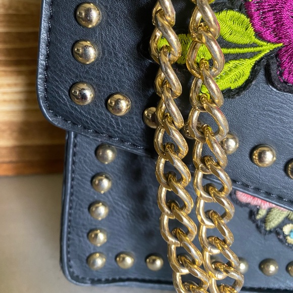 Kiss Me Couture 💋 Vegan Leather Floral Bag - Picture 6 of 16